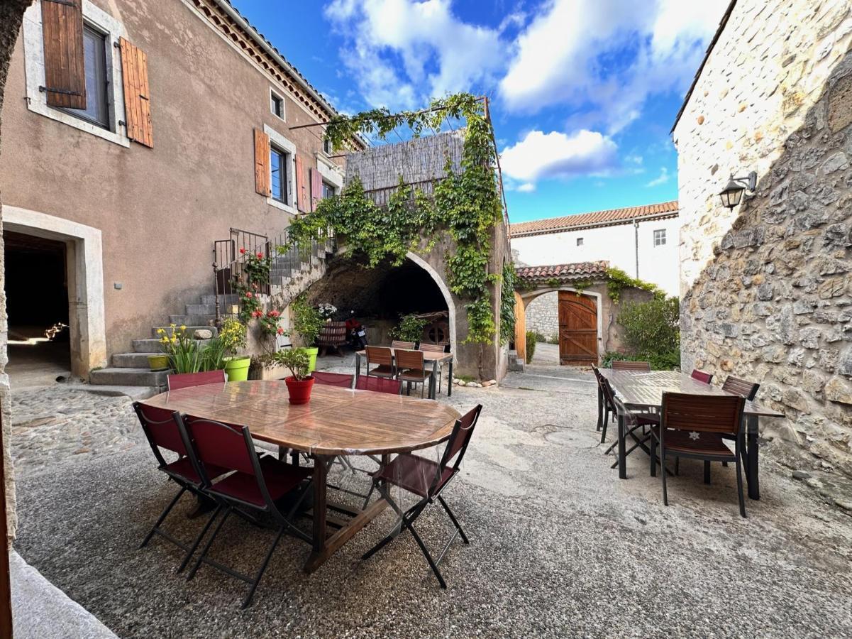 Chambres D'Hotes Les Clapas Chauzon Exteriör bild